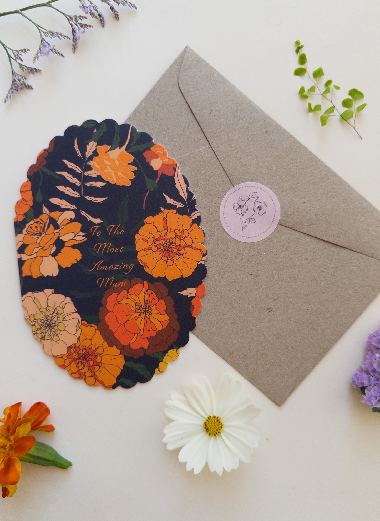 'To The Most Amazing Mum' Scalloped edge Card