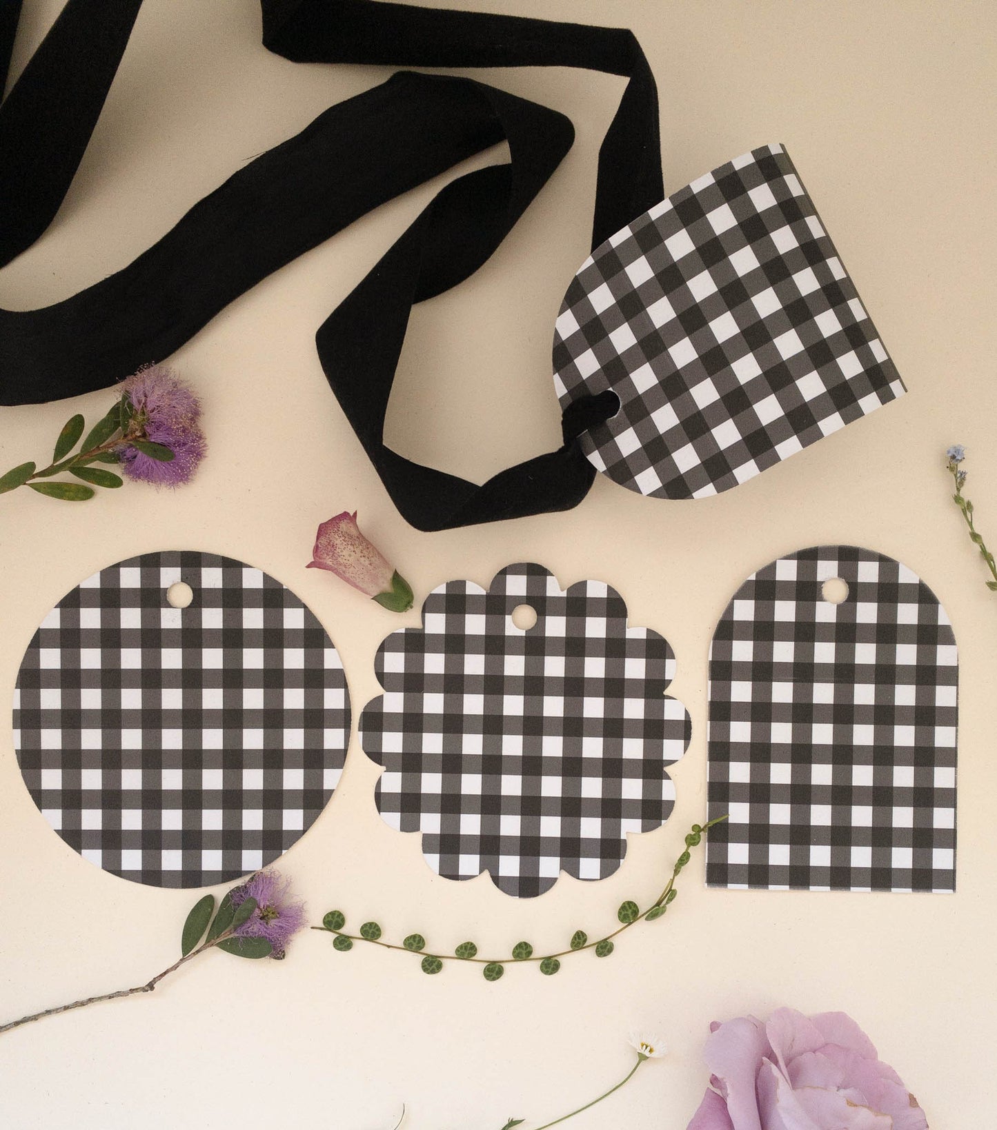 Black and White Gingham Gift Tags