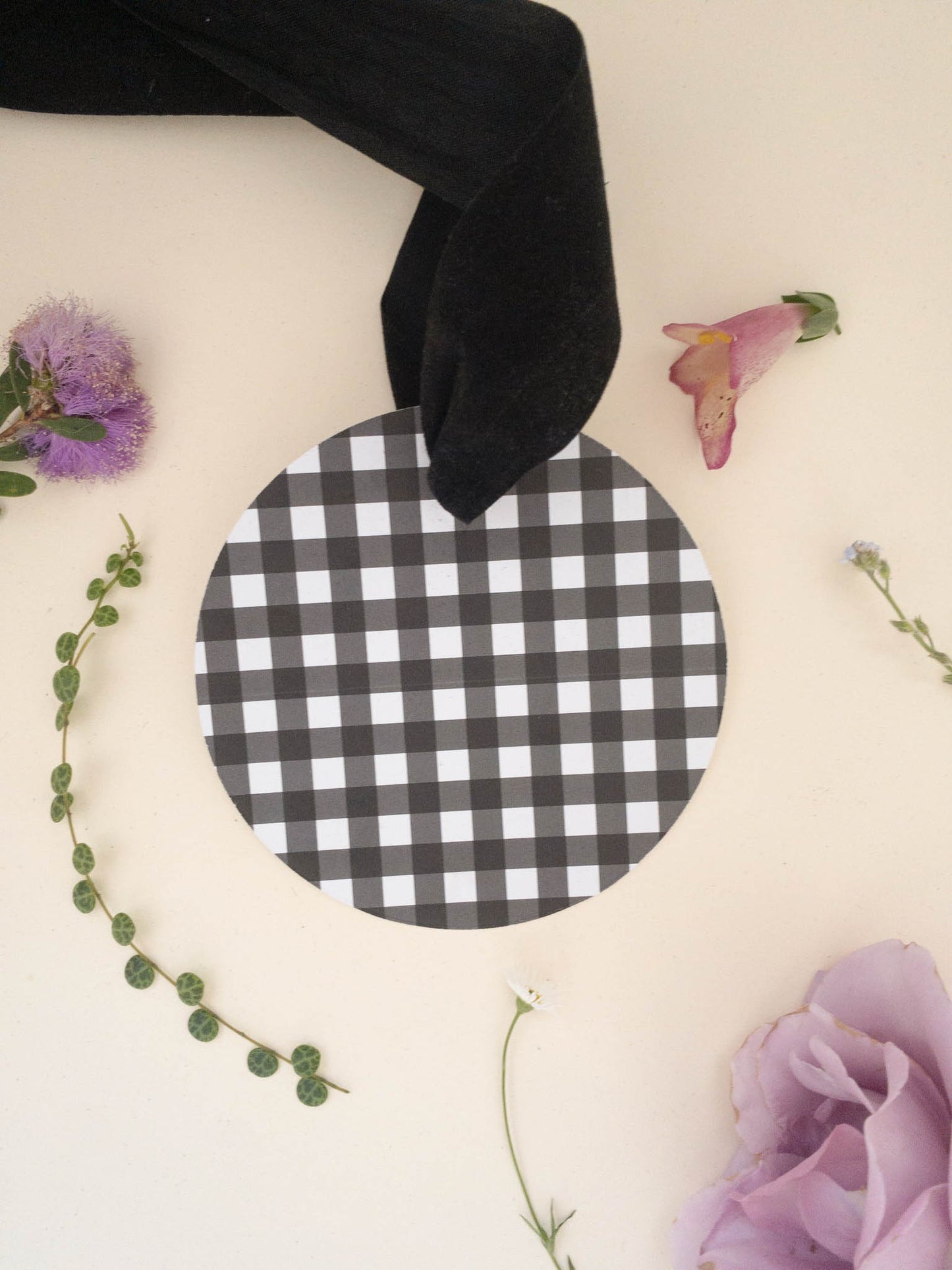 Black and White Gingham Gift Tags