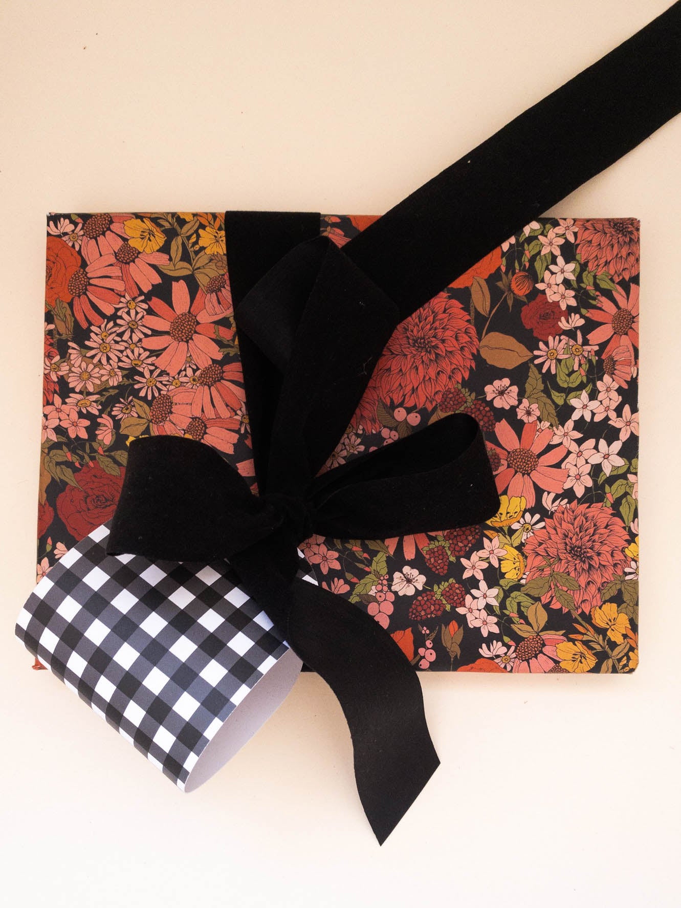 Black and White Gingham Gift Tags