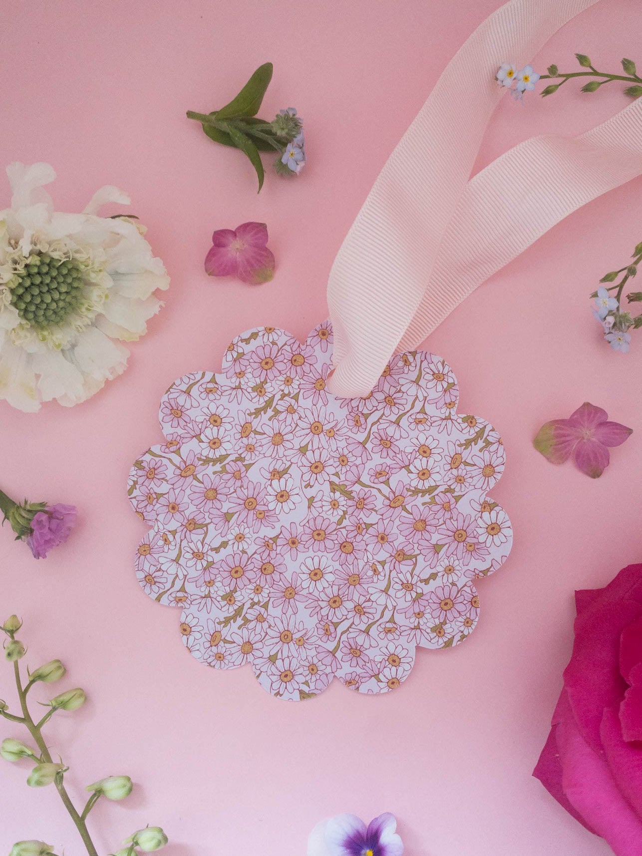 Pretty Chamomile Gift Tags